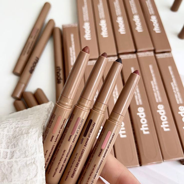 RHODE - Peptide Lip Shape Liner